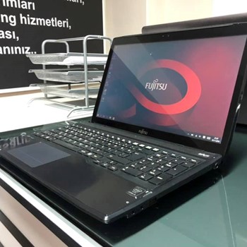 Dokunmatik Ekran 4.Gen i5 Fujitsu Lifebook SSD Disk 8 GB Ram 